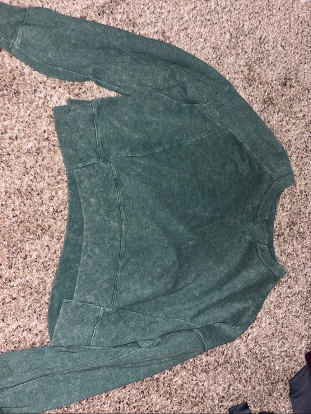 SO Women's Crewneck Sweater in Heathered Forest Green